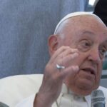 Il Papa: i medici “che si prestano” alle pratiche di aborto “sono sicari”