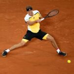 Tennis, Zverev primo finalista a Parigi e n.2 Atp