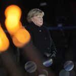 Ucraina, Merkel: servono sia deterrenza che negoziati con la Russia di Putin. E non può decidere solo Kiev