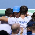 Coppa Davis, dopo Berrettini vince anche Sinner: Italia è in finale contro l’Olanda