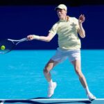 Tennis, Battuto Jarry, Sinner al secondo turno a Melbourne